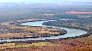 Trecho do rio São Francisco entre os municípios de Ponto Chique e Várzea da Palma