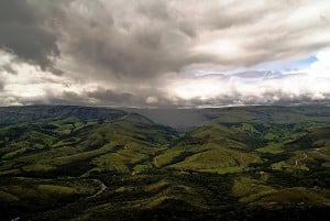 Alternância entre Mata Atlântica e cerrado no Parque Nacional da Serra da Canastra