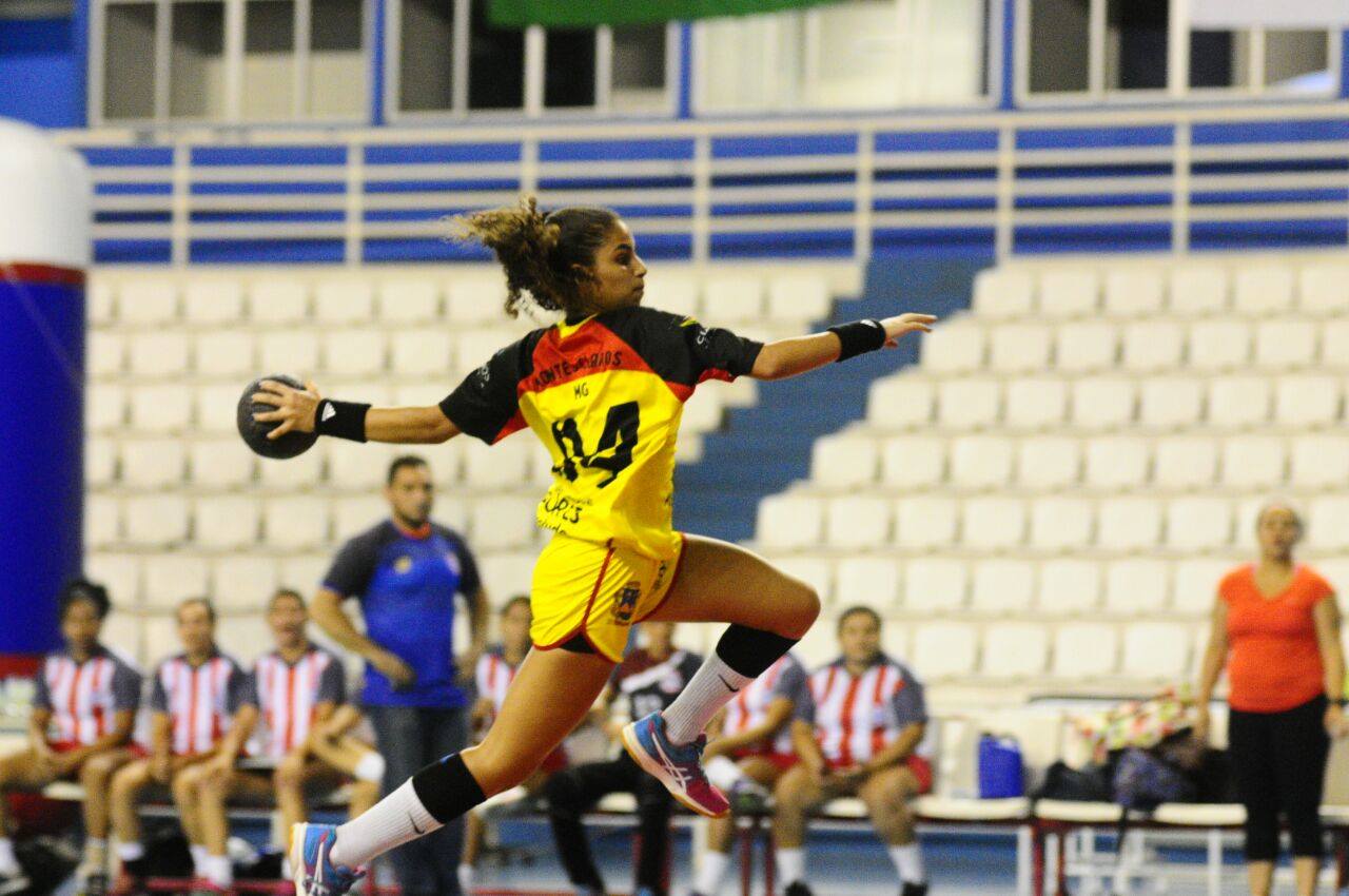 Colégio Espírito Santo - Vamos jogar tchoukball?